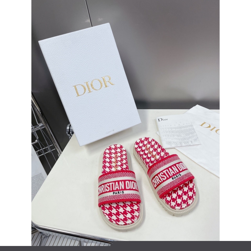 ch**an D*or slippers
